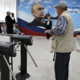 Les Russes ont voté dimanche lors d'élections régionales sans suspense.